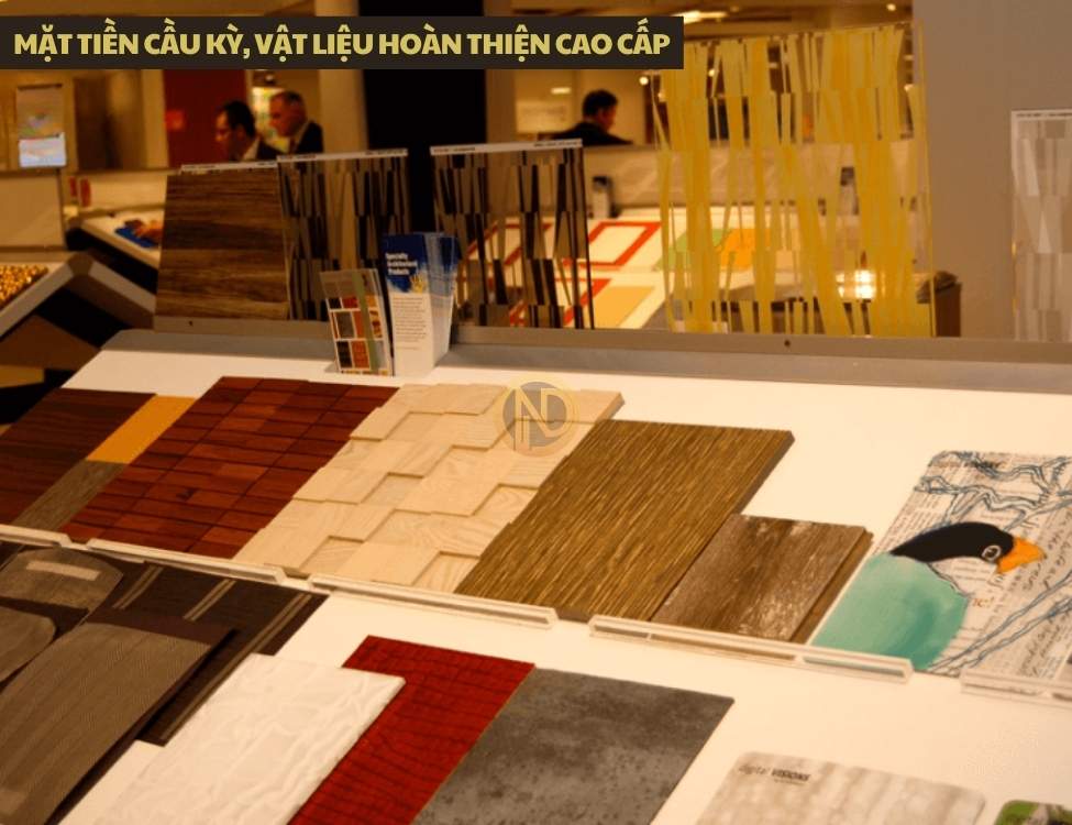 Mặt tiền cầu kỳ, vật liệu hoàn thiện cao cấp khiến chi phí tiến gần chi phí xây nhà 3 tầng 75m2