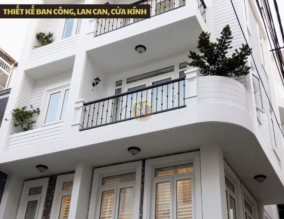 Thiết kế ban công, lan can, cửa kính tạo ấn tượng mạnh ngay từ cái nhìn đầu tiên