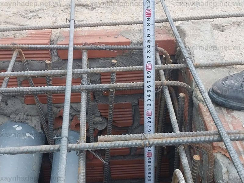 Kiểm Tra Sắt Thép Trước Khi Đổ Bê Tông Móng Nhà Chị Thi