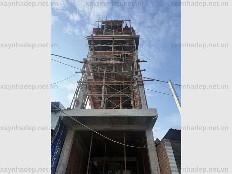 Lễ cất nóc công trình nhà anh Hùng tại Đông Thạnh, Hóc Môn