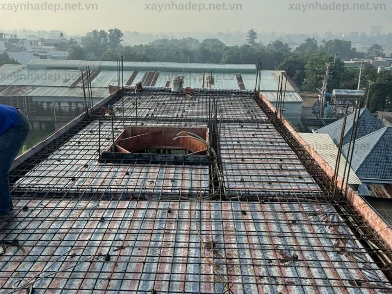 Lễ cất nóc công trình nhà anh Hùng tại Đông Thạnh, Hóc Môn