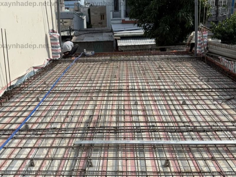 Đổ bê tông sàn 1 nhà anh Lê Quang Vui tại phường Thới An
